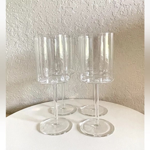 Set of 4 Schott Zwiesel Modo Tritan Crystal Glasses. - Picture 1 of 8